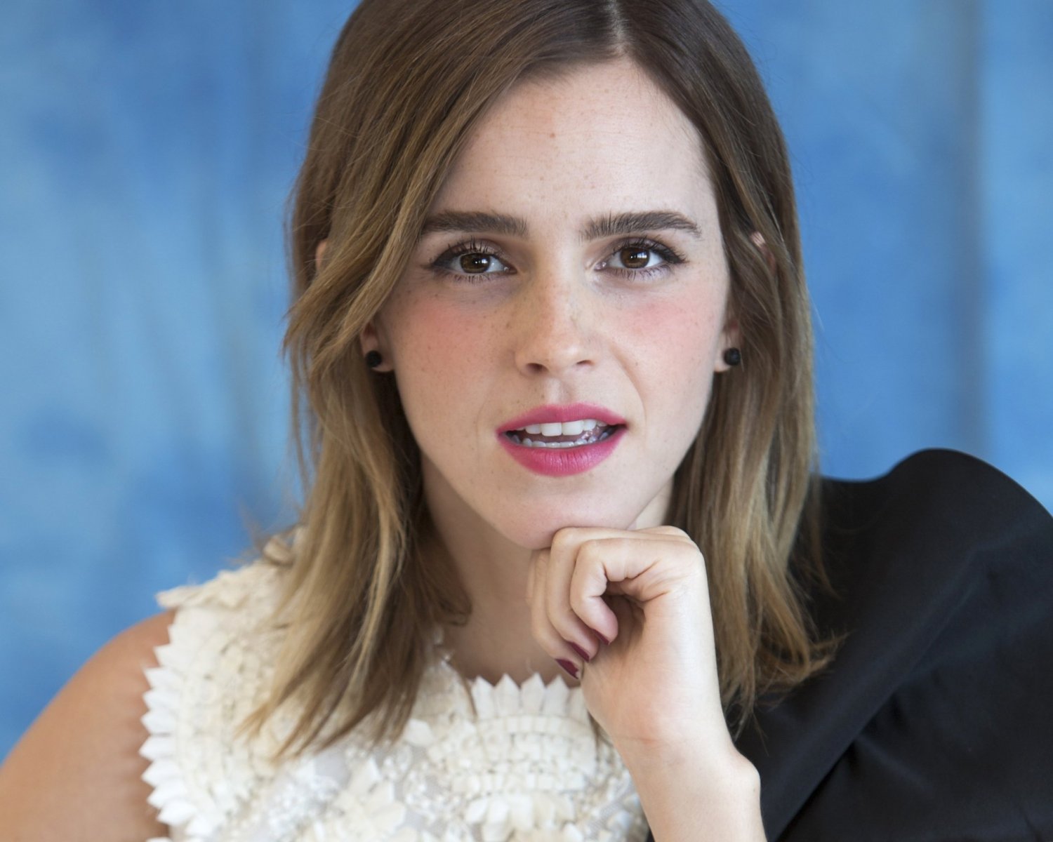 FeROqx0b Cum for Emma Watson 50.jpg